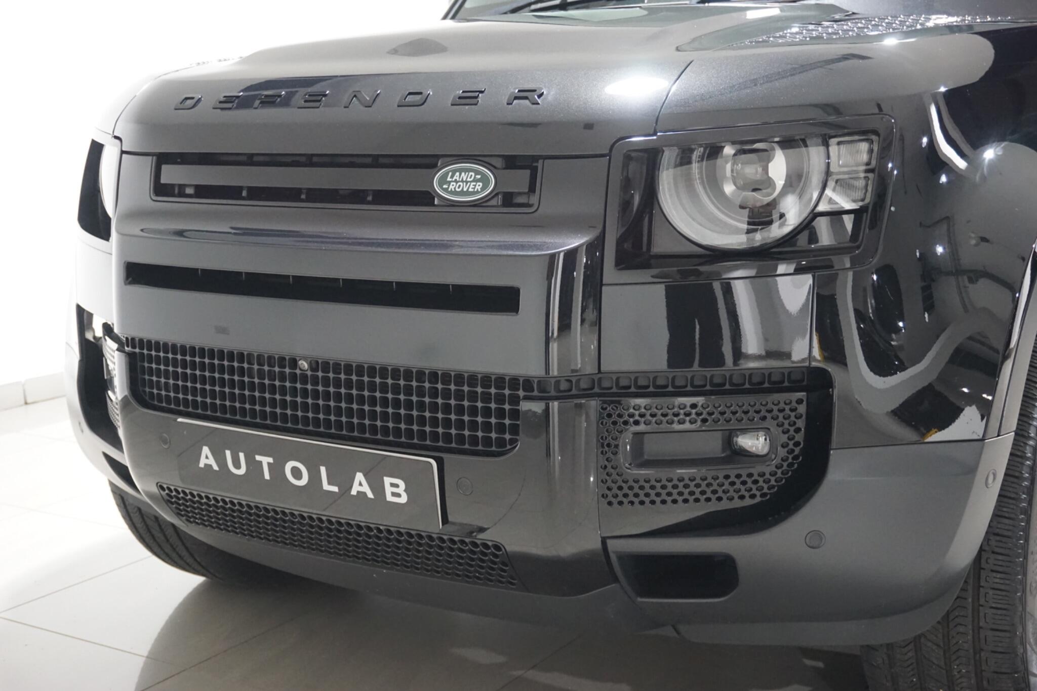 Land Rover Defender 110 3.0 D250 MHEV HSE Hard Top SUV 5dr Diesel Auto 4WD MWB Euro 6 (s/s) (250 ps)